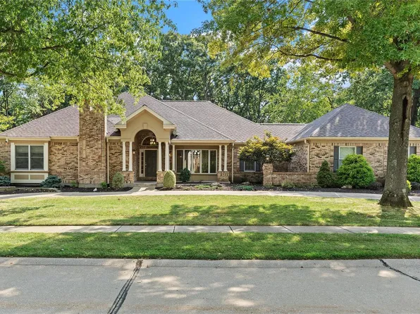 17664 Ailanthus Dr, Chesterfield, MO 63005