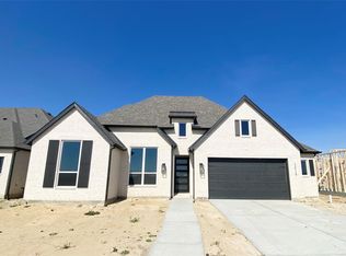 12115 Lake View Blvd, Mont Belvieu, TX 77523
