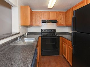 2221 Cobblestone Ln APT E, New Orleans, LA 70114
