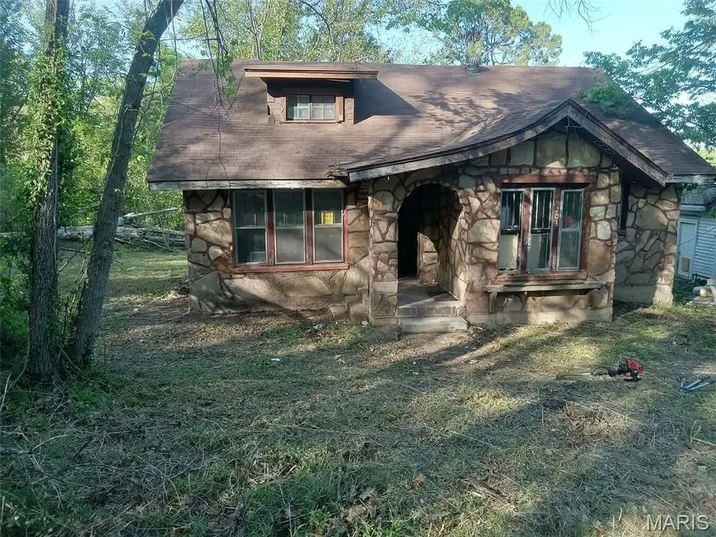 Fixer Upper with Character! $690 month — Photo 1