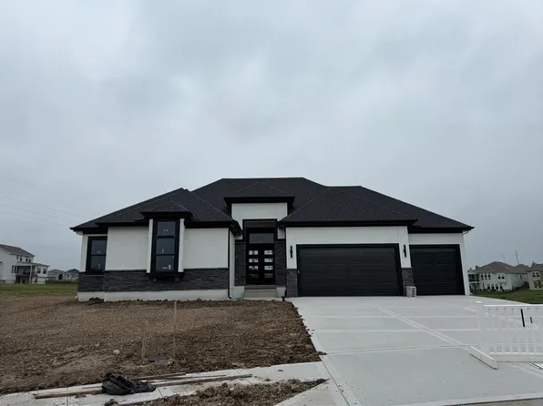1605 NW 106th Ter, Kansas City, MO 64155
