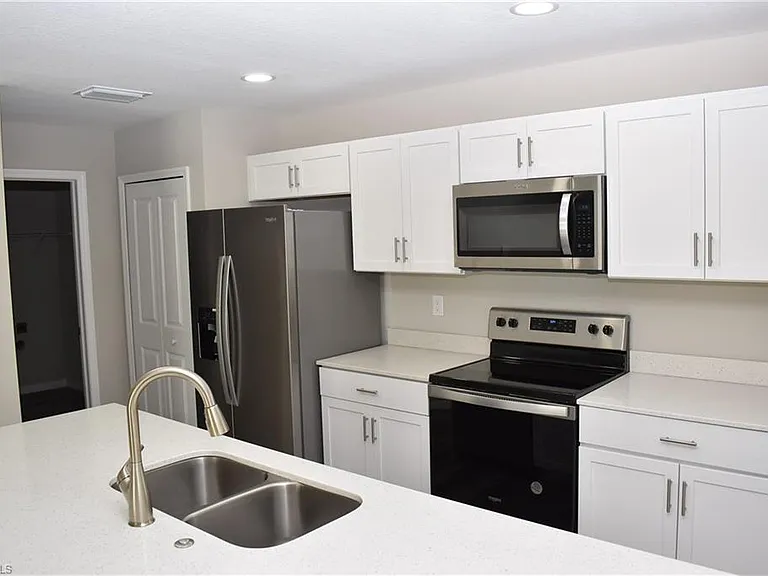 2397 Nantucket Ter — Photo 2