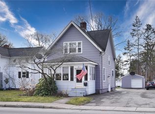 305 Bluff Dr, East Rochester, NY 14445