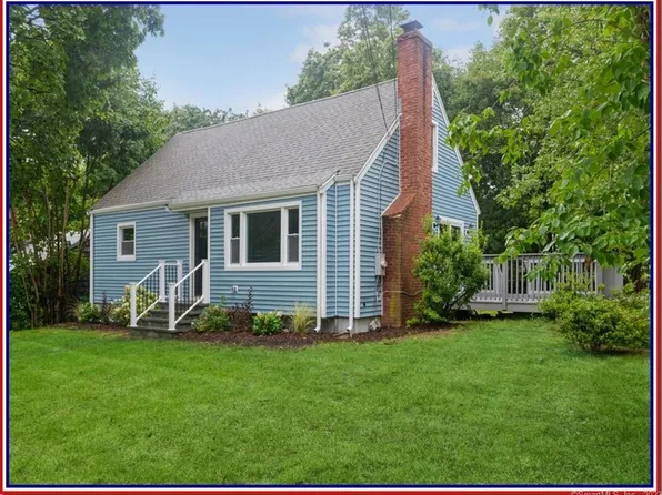 176 Grove Avenue, Groton, CT 06340