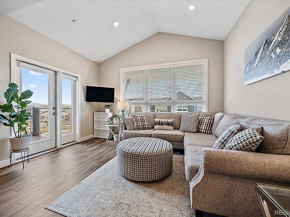 4th image of 230 S Cherrywood Dr #301