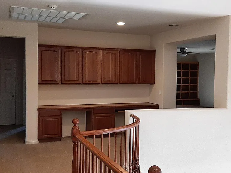 230 Valerian St — Photo 12