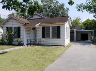 1407 E Power Ave, Victoria, TX 77901