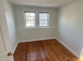 16 Dennett St, Amesbury, MA 01913