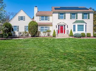 6 Vliet Dr, Hillsborough, NJ 08844