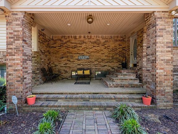2nd image of 13505 Saddle Hill Dr