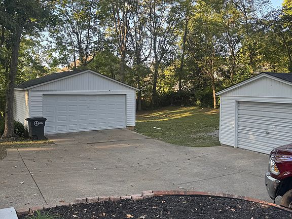 2nd image of 4235 Buckner Ln