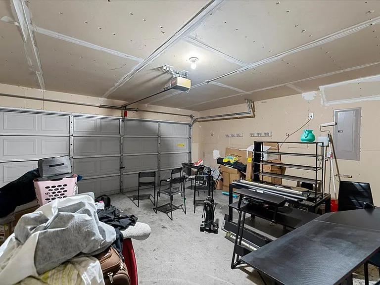 5401 Pandale Valley Dr — Photo 37