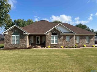 421 Monroe Rd, Meridianville, AL 35759