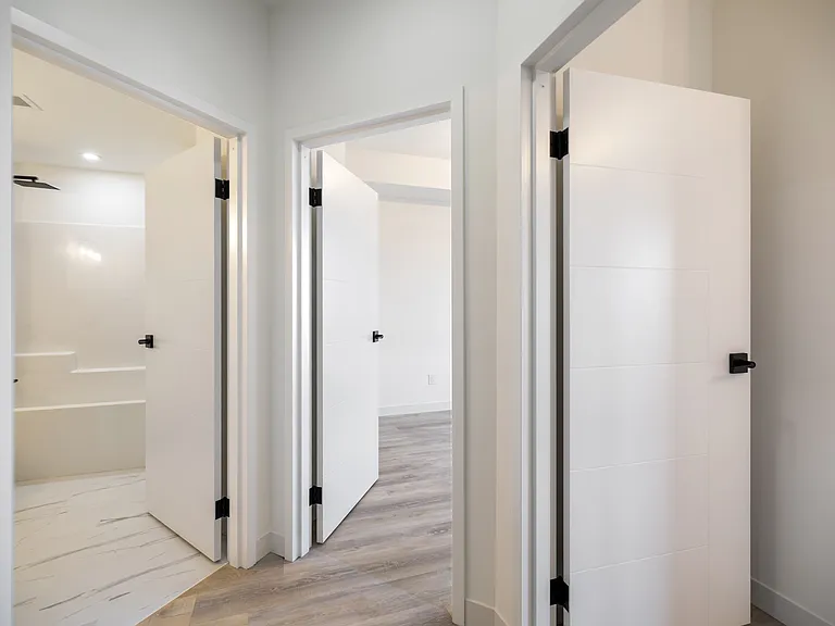 11 Merkel Manza Blvd — Photo 56