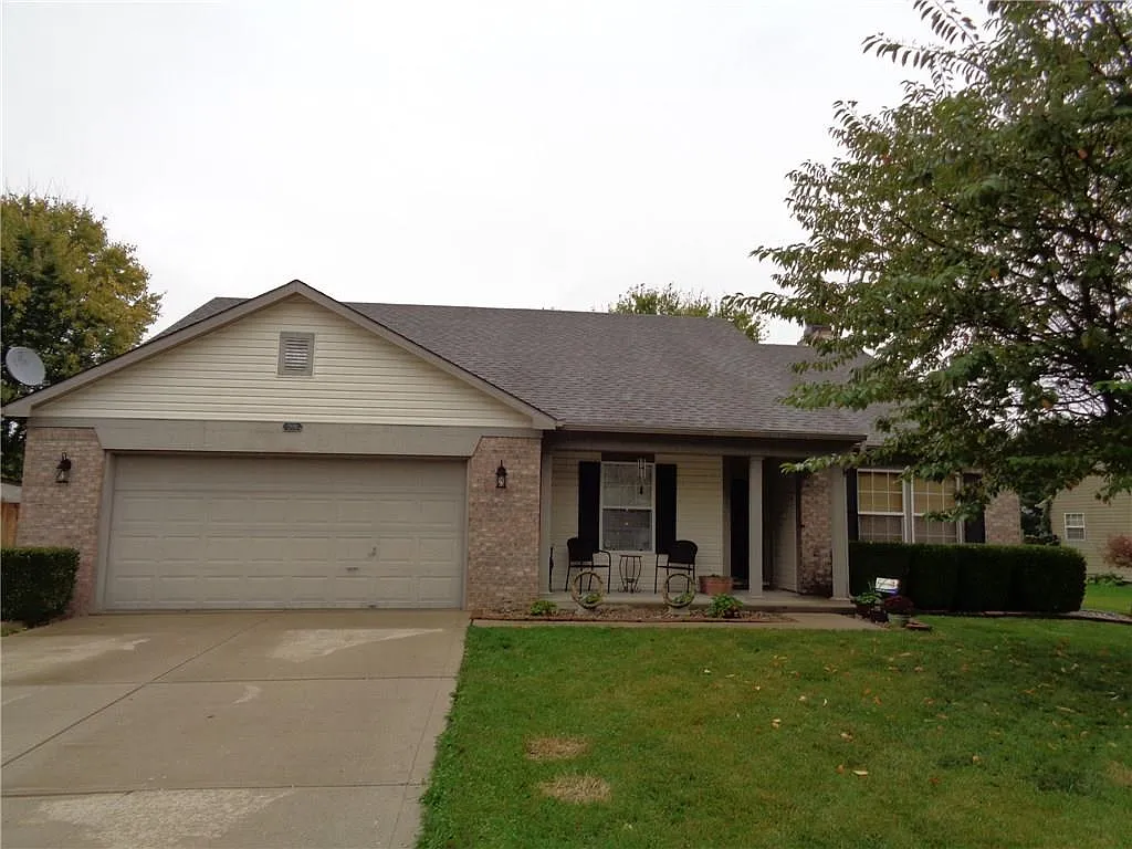 206 Pineview Dr photo 1