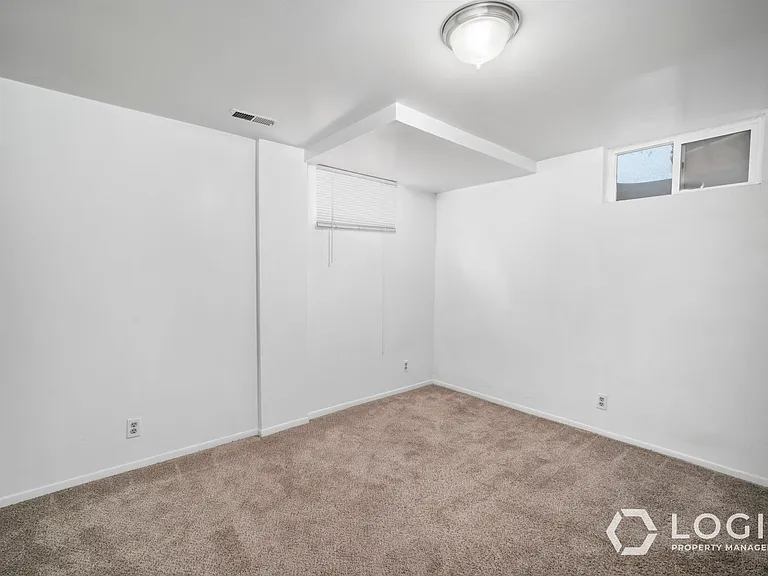 1772 E 2100 S — Photo 14