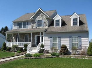 244 N Oak St, Lititz, PA 17543