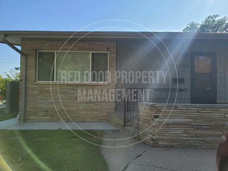 1332 N Farmstead St — Photo 2