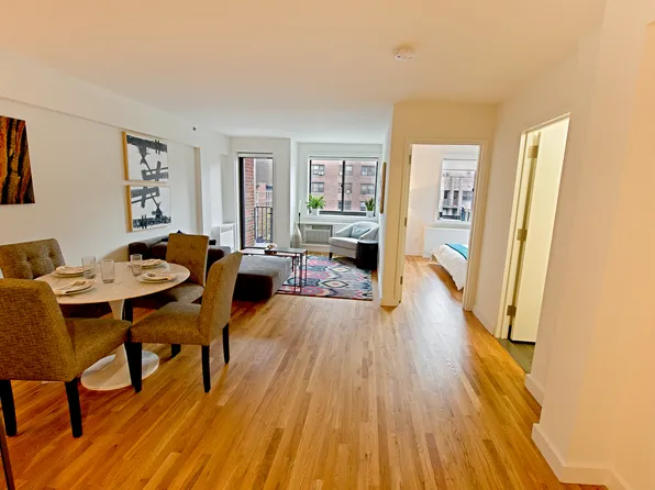 101 West 15th Street image 1 of 4