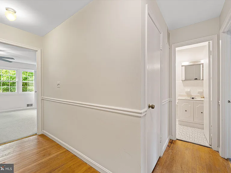 3885 Chain Bridge Rd — Photo 21