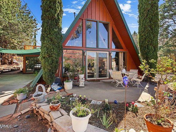 3rd image of 189 WILSON CANYON Road