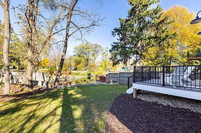 5200 Lake Mendota Dr — Photo 6