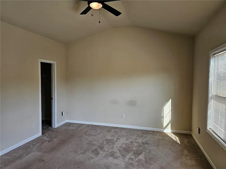 5043 Glencliff Dr — Photo 12