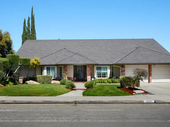 1935 Richert Ave, Clovis, CA 93611