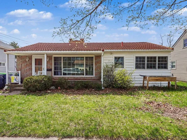306 Sanson St, Bay City, MI 48706