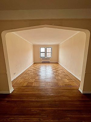 3rd image of 2300 Kings Hwy APT 4D