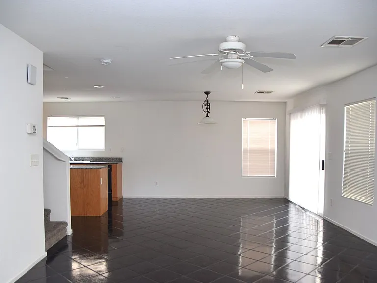 531 Cabis Bay St — Photo 6