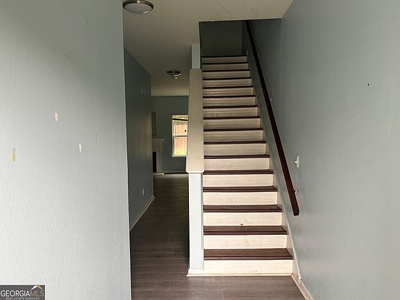 2nd image of 5074 Windsor Forrest Ln