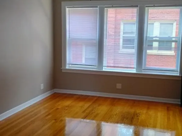 3125 W Foster Ave APT 2, Chicago, IL 60625