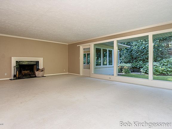 5th image of 3120 Hathaway Dr SE