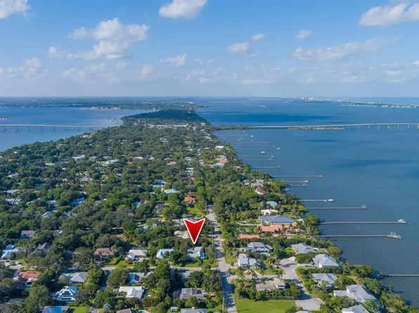 85 S Sewalls Point Road, Sewalls Point, FL 34996