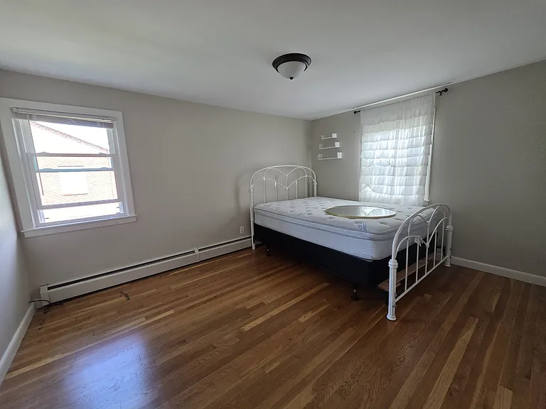 28 Maplewood St #2 — Photo 7