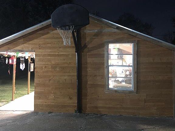 5th image of 2034 Alta Vista St