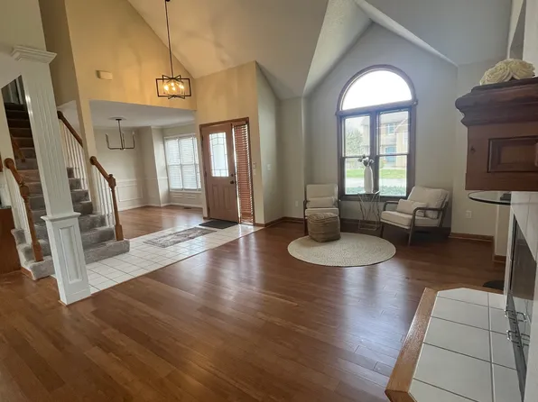 12600 Parallel Pkwy, Kansas City, KS 66109
