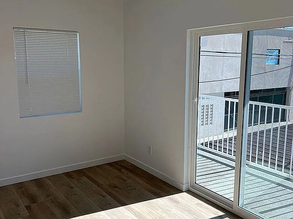 4th image of 2228 Conquista Ave