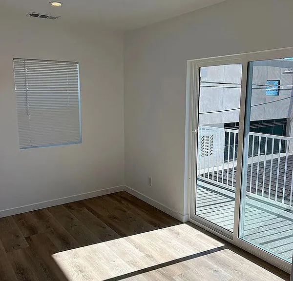 2228 Conquista Ave — Photo 6