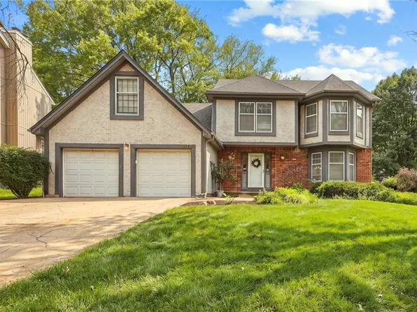 8408 Acuff Ln, Lenexa, KS 66215