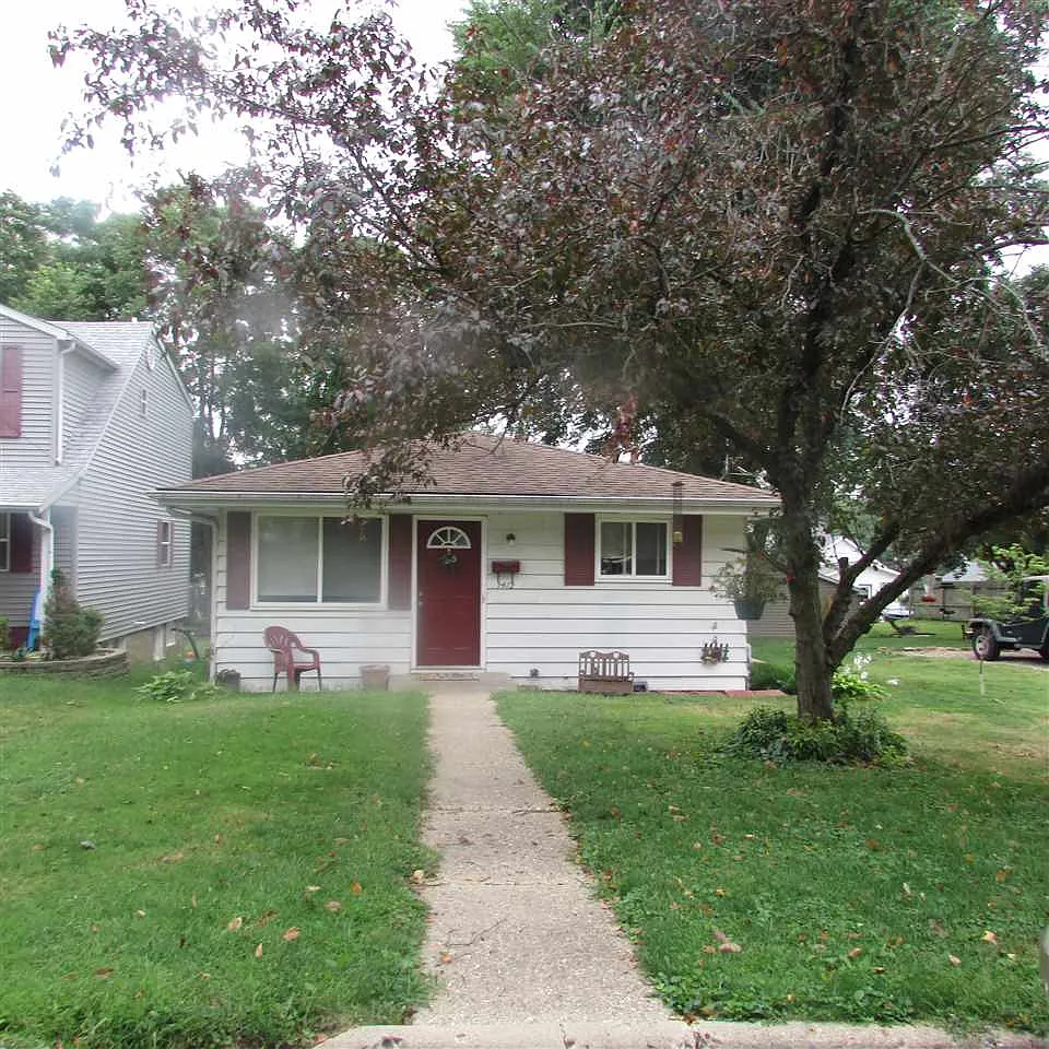 1412 E Marietta Ave photo 1