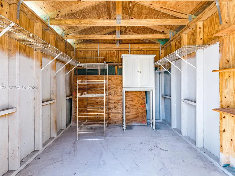 505 Heron Dr — Photo 32