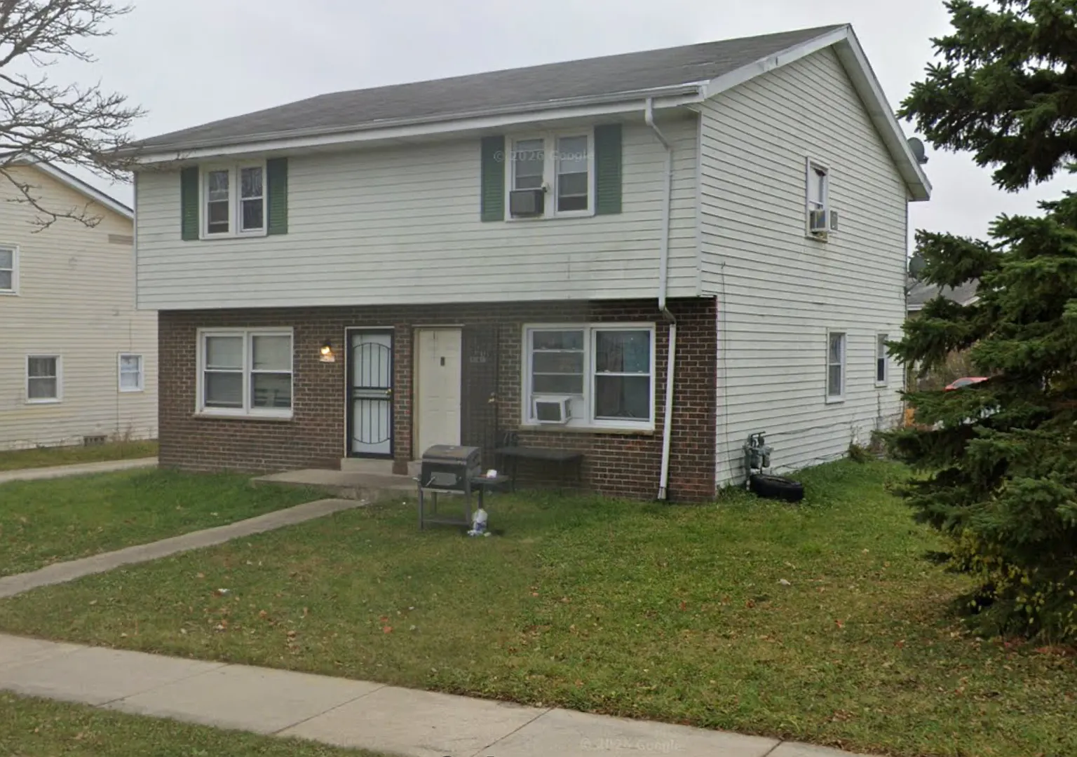 10413-10415 W Daphne St — Photo 1