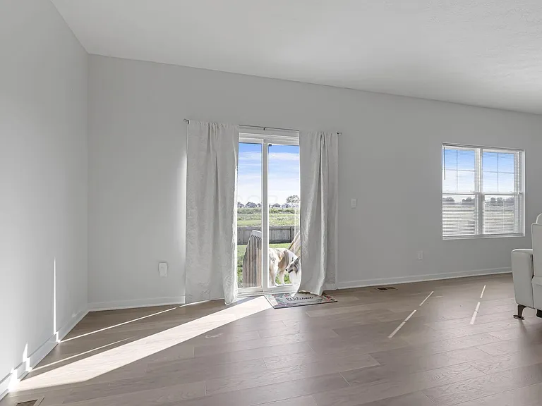 758 Leslie Dr — Photo 21