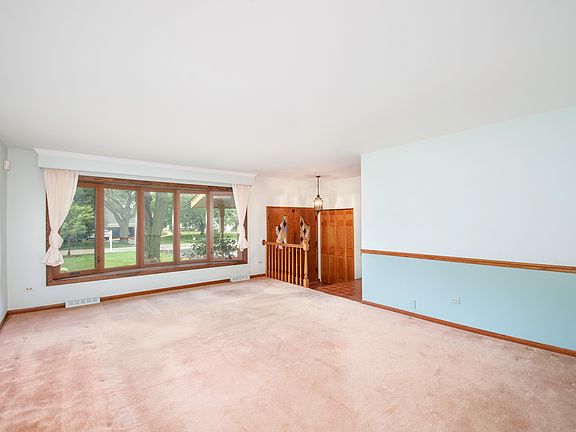 2nd image of 4813 Fair Elms Ave