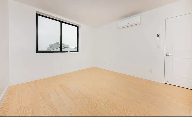 Rented by Oxford Property Group | media 25