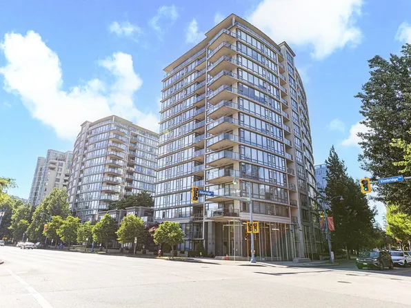7360 Elmbridge Way #1208, Richmond, BC V6X 0A5
