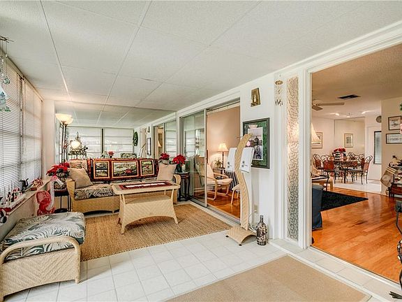 4th image of 2748 Highlands Blvd APT A
