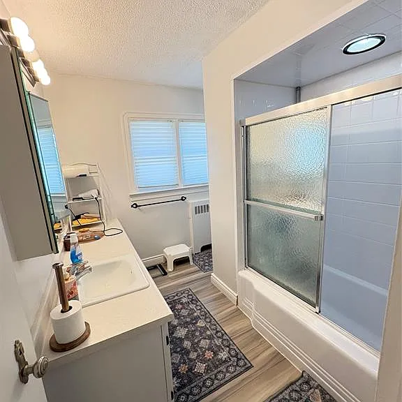 2437 Riverside Dr W — Photo 13